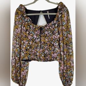 Free People NWT Medium Mabel Label crop top.